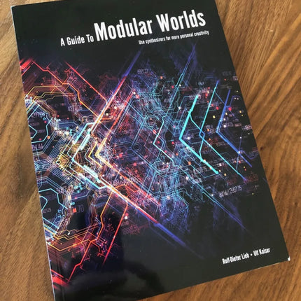 SynMag Verlag - A Guide to Modular Worlds [Book]