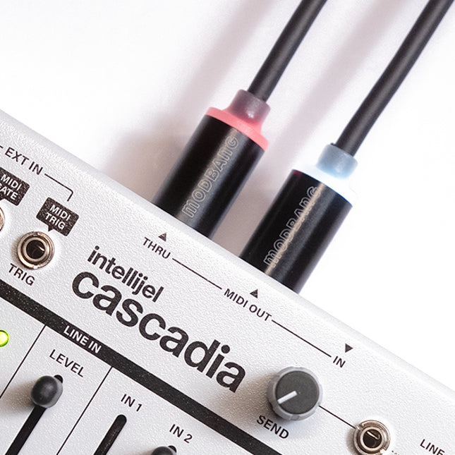 Modbang - Luma Noir MIDI Cable (White/Red)
