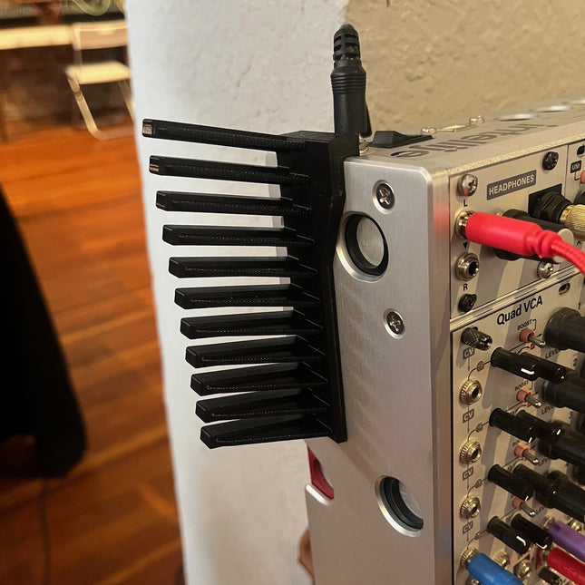 Night Owl Modular - Eurorack Cable Wings for Intellijel 7U 84HP / 104HP Case